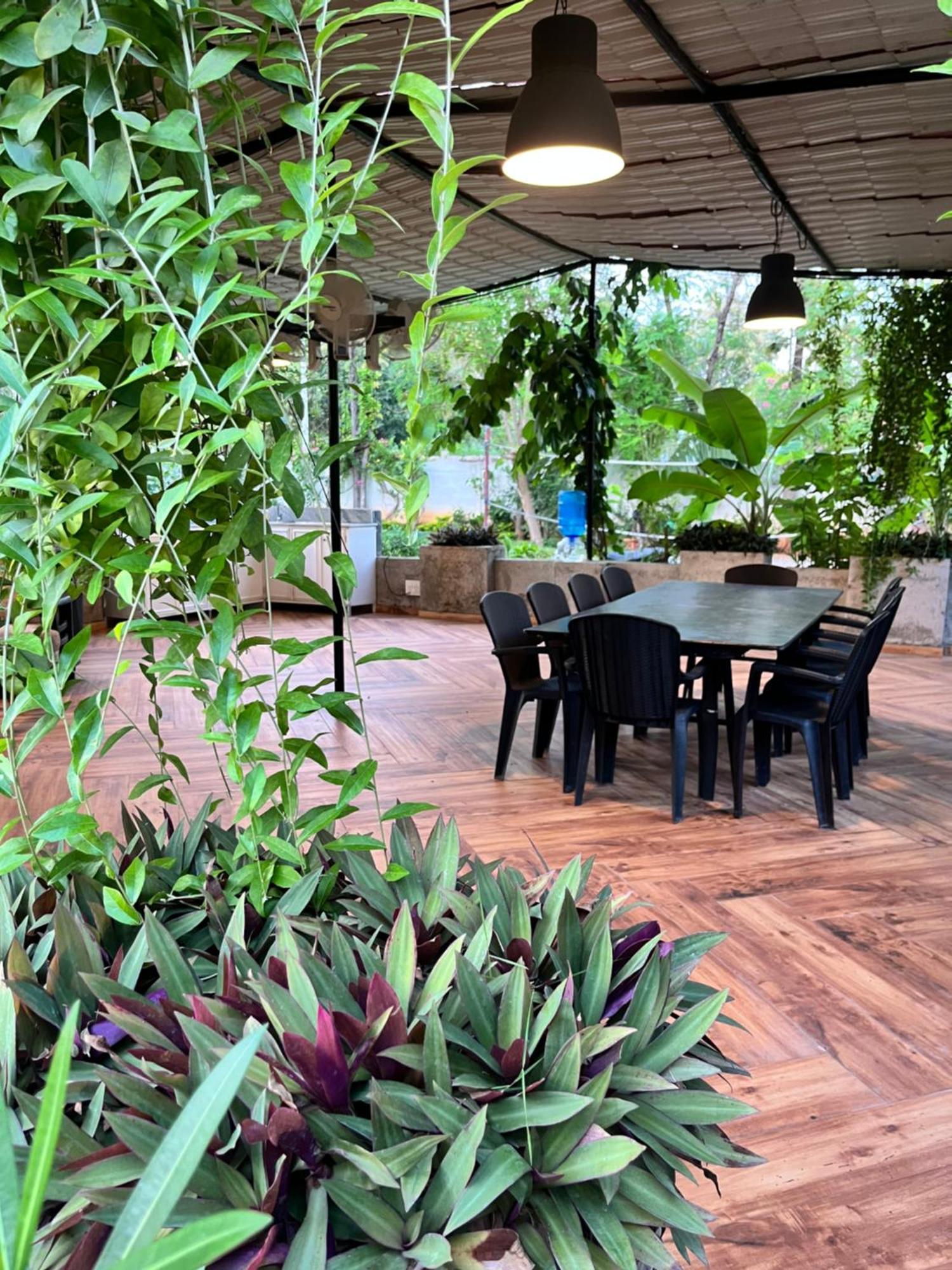 Jlr Farm Stay Hyderabad Eksteriør billede